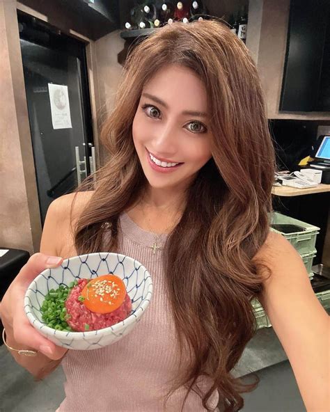 Yurikaさんのインスタグラム写真 Yurikainstagram 「🧡🧡🧡🧡 さくっと食べれる六本木の焼肉 Satsuma