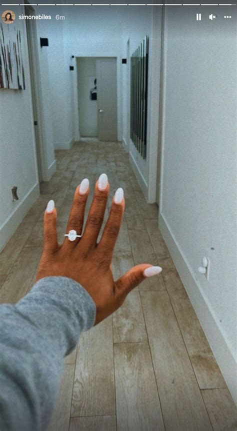 See Simone Biles Engagement Ring from Jonathan Owens