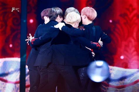 Bts Group Hugs Armys Amino