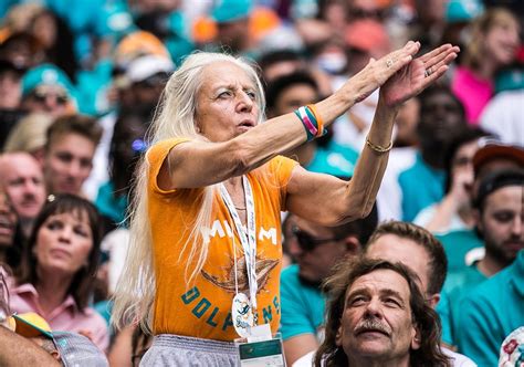 Five Types of Miami Dolphins Fans | Miami New Times