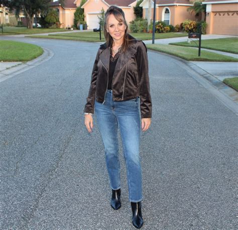 Fall Wardrobe Essentials This Blonde S Shopping Bag