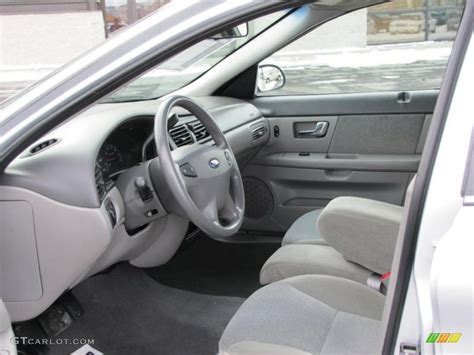 Medium Graphite Interior 2000 Ford Taurus Se Wagon Photo 45889407