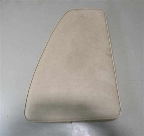 1985 Rinker Boat Front Port Left Bow Seat Cushion Tan 25 X 17 34