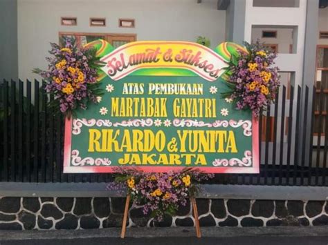 Aneka Kreasi Rangkaian Bunga Papan Model C Wilis Florist