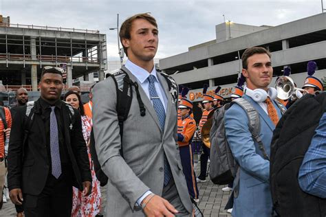 Clemson football QB Cade Klubnik makes collegiate debut late in Georgia ...