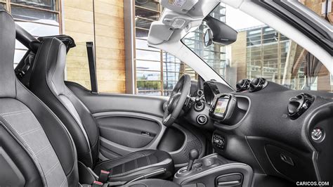 2016 Smart ForTwo Cabrio - Interior | Caricos