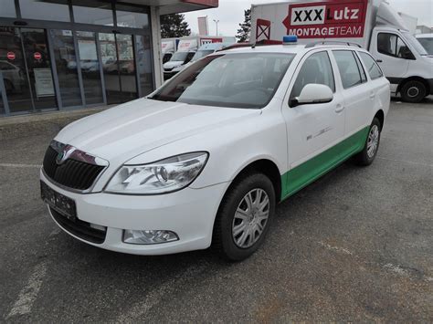 PKW Skoda Octavia Combi Ambition 1 6 TDI CR DPF 4 X 4 Fahrzeuge