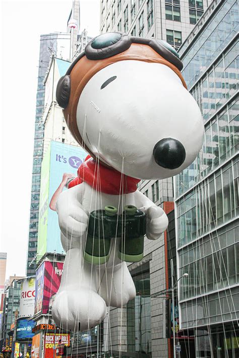 Macys Parade Snoopy Balloon Photograph By Mark Chandler Fine Art