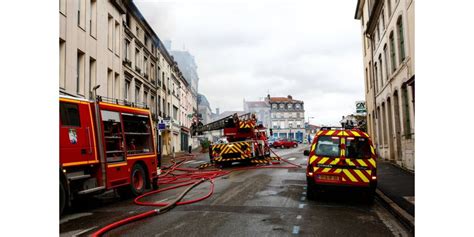 Feu Au Centre Ville De Commercy Deux Familles Relog Es