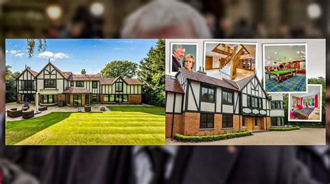 Sir Alex Ferguson puts £3.5m home on sale after wife's passing