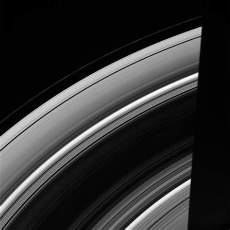 Image of Saturn-rings – NASA Solar System Exploration