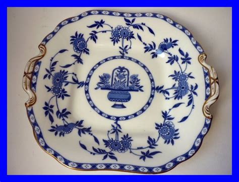 Plat A Gateaux Porcelaine De Minton Decor Delft