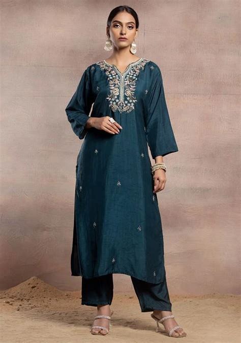 Buy Women Deep Green Floral Sequin Embellished Kurta Set With Pants And