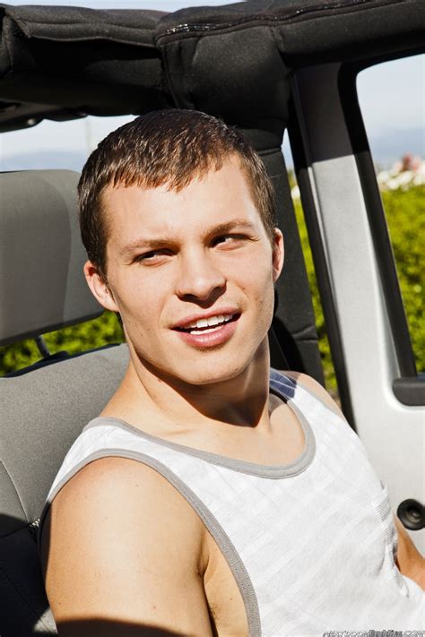 Amateur Gay Men Austin Merrick Chad Logan Have Hardcore Anal Sex Outdoors Coedcherry