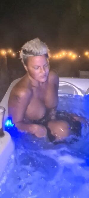 Caroline Öberg carrooberg Nude Leaks OnlyFans Fapomania