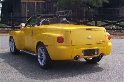 Beautiful 2005 Chevrolet Ssr Slingshot Yellow Modern Hot Rod Low Miles