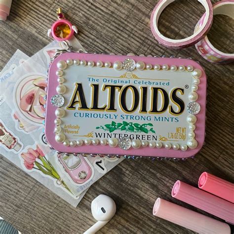 Pink Altoids Tin Wallet Mint Tin Crafts Cute Crafts Fun Diy Crafts