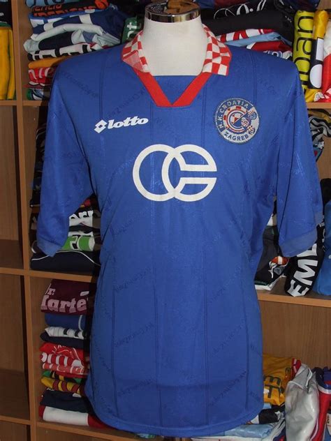 Dinamo Zagreb 1998-99 Home Kit