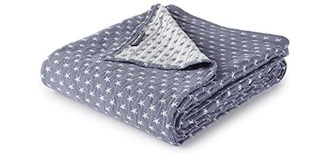 Best Blankets for Summer - Pillow Click