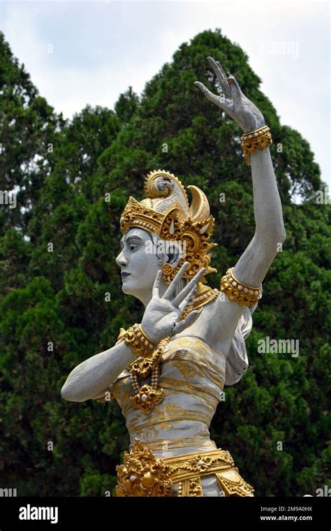 Rama Ramayana statue, Bali Botanic Garden, Bedugul, Bali, Indonesia ...