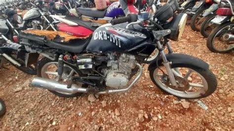 Grupo Carvalho Leilões HONDA CBX 200 STRADA 2001 2002 PRETA