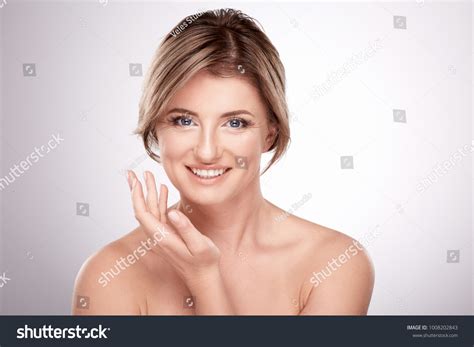 Pretty Woman Average Age Nude Make Stock Photo Shutterstock
