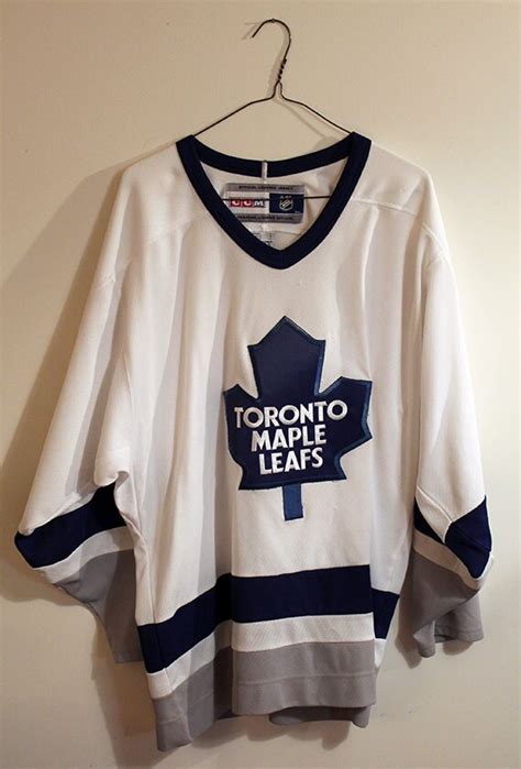 Vintage Toronto Maple Leafs Jersey by Zertle on Etsy