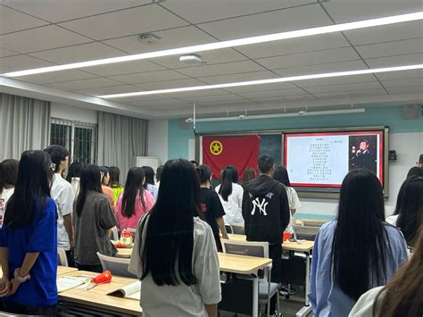 校团委组织开展5月主题团日活动 ——“匠心筑梦，职启未来” 院团委