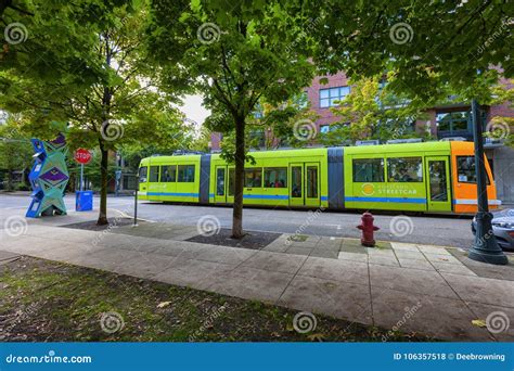 Portland Oregon Max Train Downtown Editorial Stock Photo - Image of ...