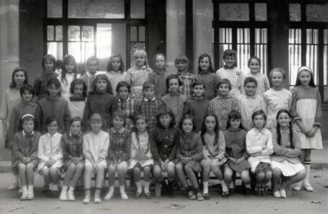 Photo De Classe Cm2 Ecole De Filles Gardanne De 1968 Ecole De Gardanne