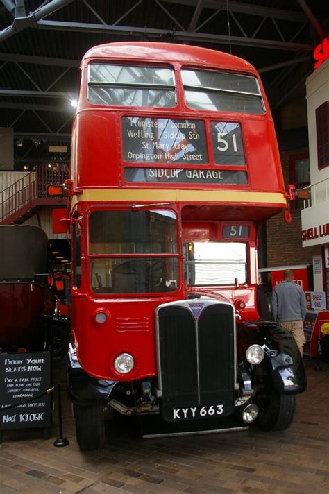 15 283 Ex London Transport AEC Regent III Weymann RT1808 Flickr