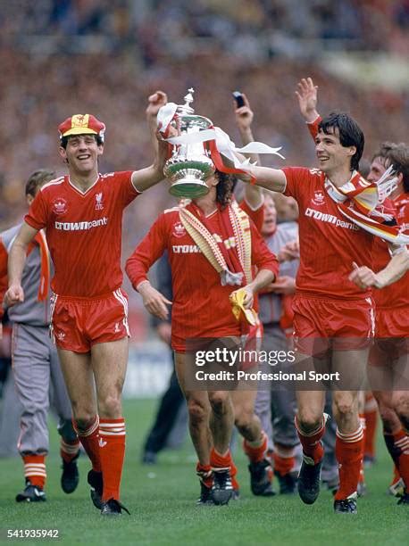 74 Jim Beglin Liverpool Photos & High Res Pictures - Getty Images