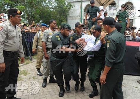 Indonesian Men Face Caning For Gay Sex Inquirer News