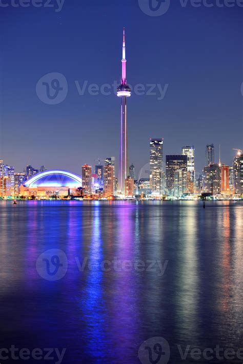 Toronto skyline 793738 Stock Photo at Vecteezy