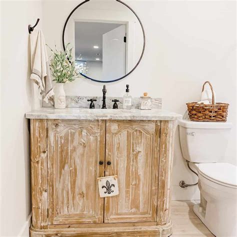 Farmhouse Styled Bathroom With Modern Cabin D Cor Soul Lane