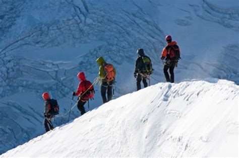 Lascension Dun 4000 Mètres Une Aventure Humaine Inoubliable Envie