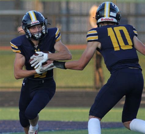 Photos Avon North Ridgeville Football Sept 15 2023 Morning Journal