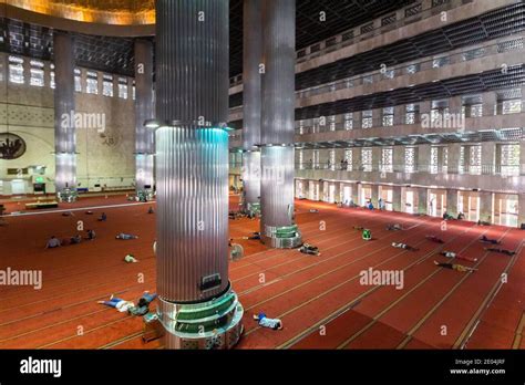 Mezquita Nacional De Istiqlal Fotograf As E Im Genes De Alta Resoluci N