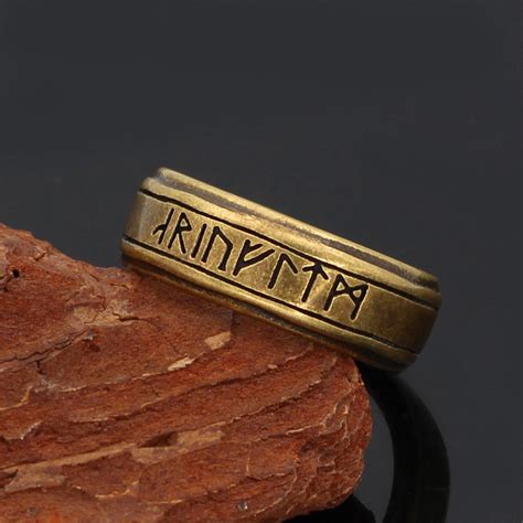 Bague Viking Runes En Acier Inoxydable Univers Viking