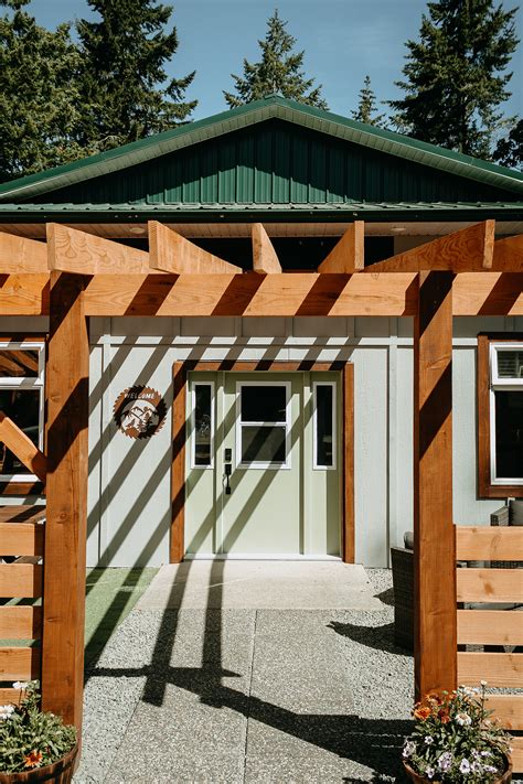 Quadra island ferry delays impact local island resident travel 26