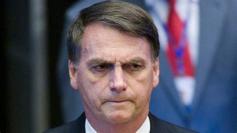 Bolsonaro diz que ninguém é obrigado a ficar como ministro meu sobre