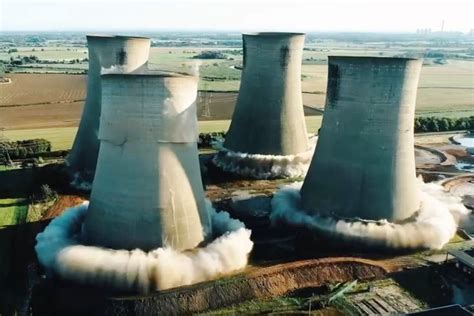 Impressive Demolition Of Eggborough Power Station Towers