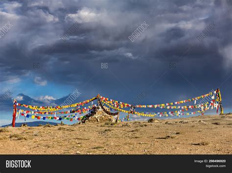 Tibetan Buddhist Image And Photo Free Trial Bigstock