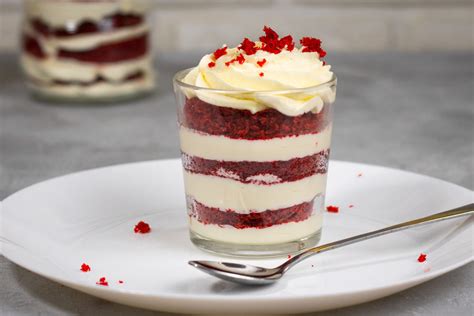 Трайфлы в стаканчиках — 10 пошаговых рецептов простого и вкусного десерта