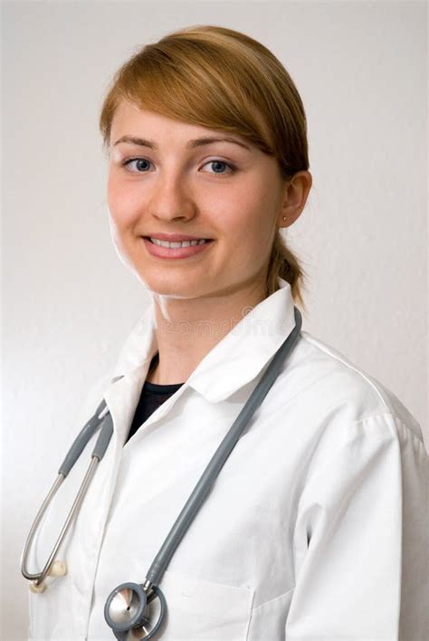 Jeune docteur image stock Image du blonde santé fille