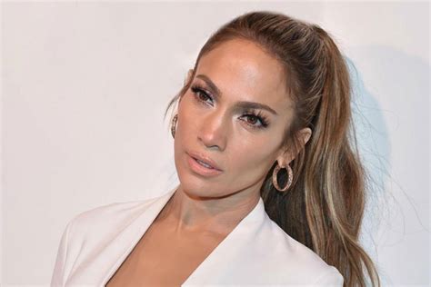 D Ej Lo U Ulozi Striptizete Svi Su Zanijemeli Kada Se Skinula U Bikini