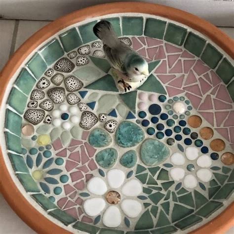 How To Make A Mosaic Birdbath Mosaic Art Projects Mosaic Birdbath