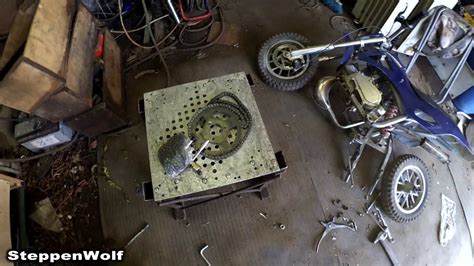 Порванная цепь на мотоцикле главного фаворита - YouTube