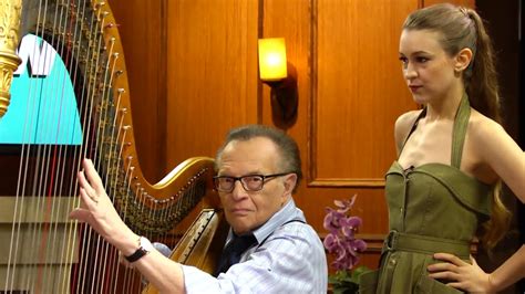 Watch Joanna Newsom Sharpen Larry Kings Harp Technique