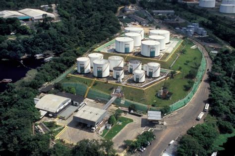 Recém privatizada Refinaria da Amazônia vende o gás de cozinha mais